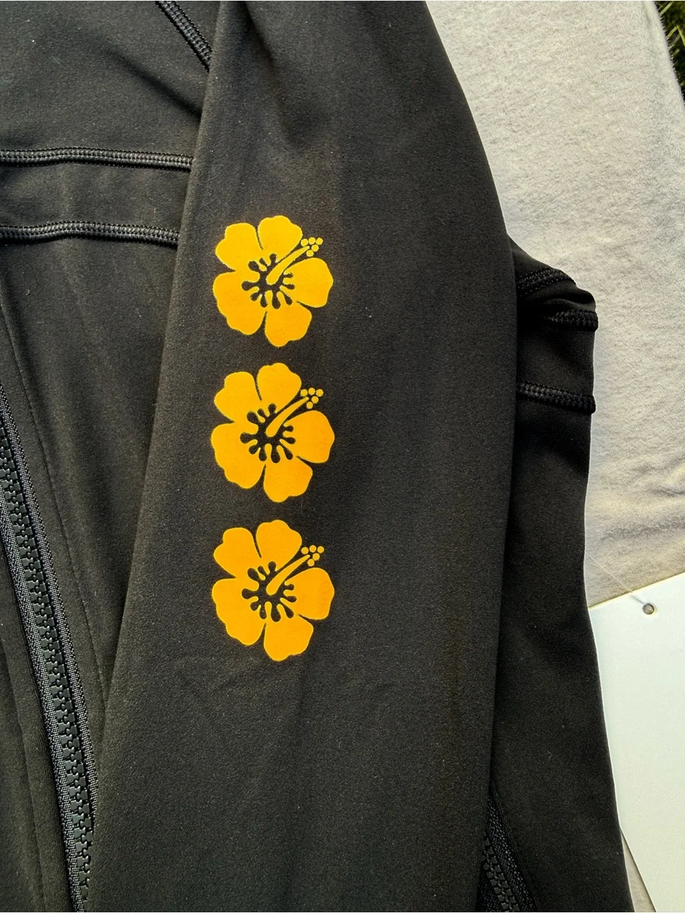 Lululemon Women's Black Define Jacket  hibiscus Hawai’i Exclusive NWT size 4